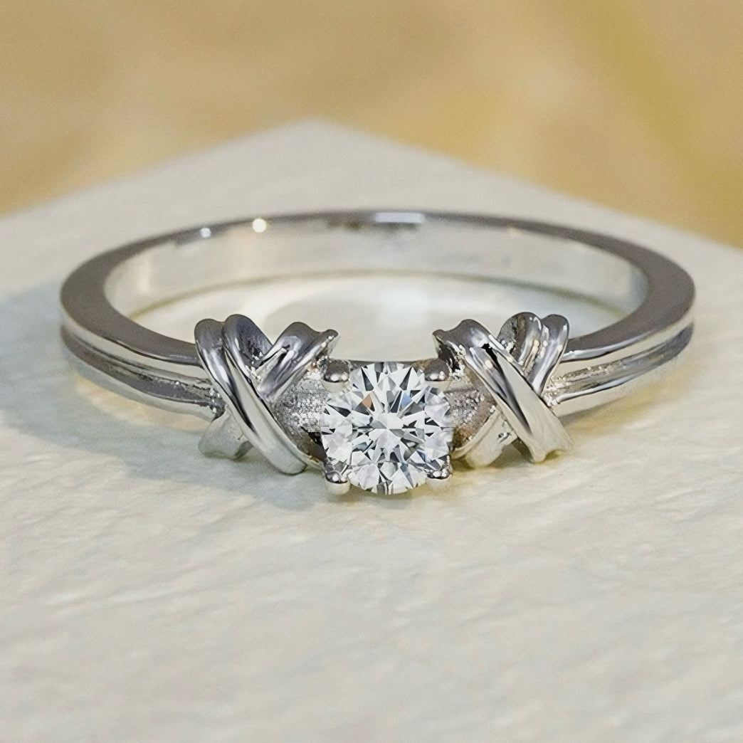 Simple Zircon & Women Ring