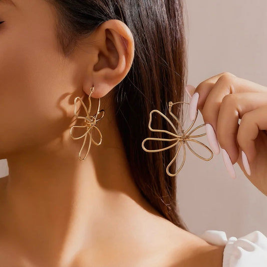 Retro Flower & Line Earrings