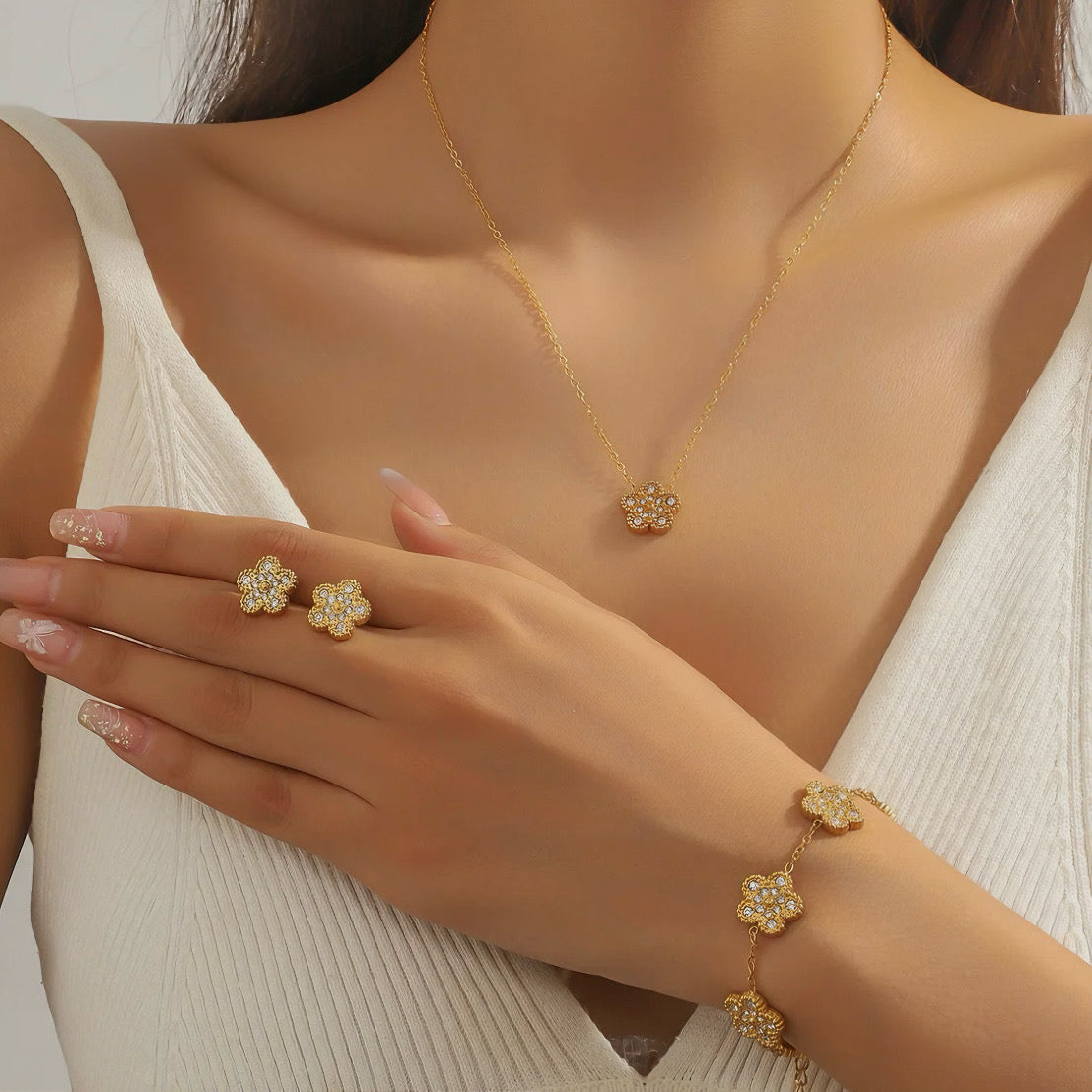 Five-Leaf Flower & Jewelry Set